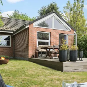 https://aarhus-n-hyggeligt-hus-kun-10-min-fra-centrum.aarhushotels.net